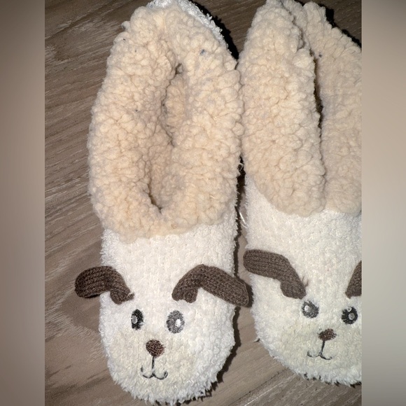 Cute dog slipper socks their fluffy texture, brown ears, embroidered face s/m - Picture 6 of 7